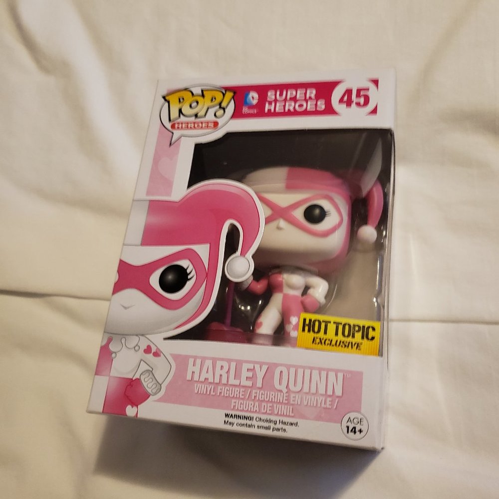 Harley Quinn 45 Hot Topic Exclusive
